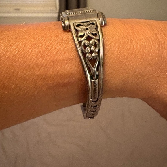 Brighton Watch with Floral Motifs - Picture 4 of 6